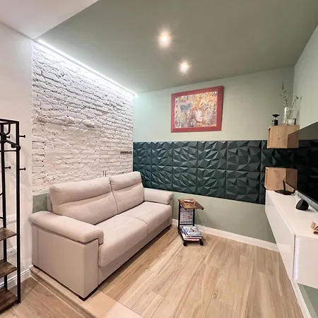 Cavour Apartment *